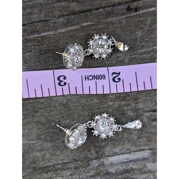 Vintage Romantic Rhinestone Earrings, Sparkling Evening Wear Jewelry - Picture 3 of 10